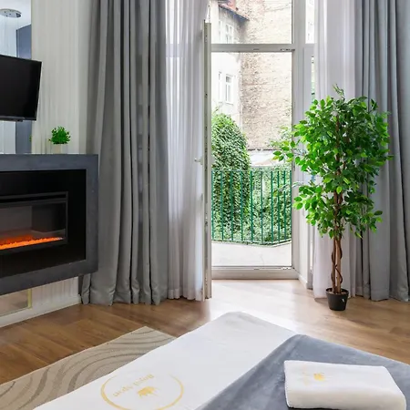 Royal On Franka 28 Apartment Lviv