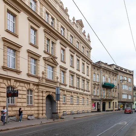 Royal On Franka 28 * Lwów