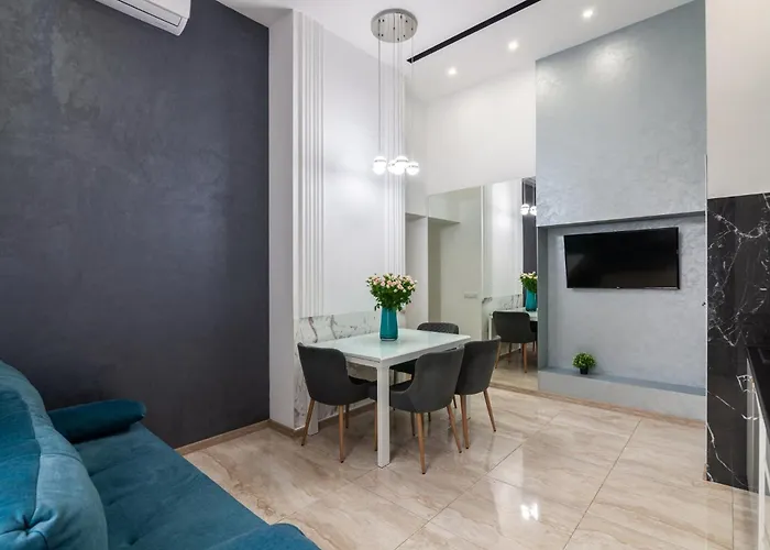 Royal On Franka 28 Lviv